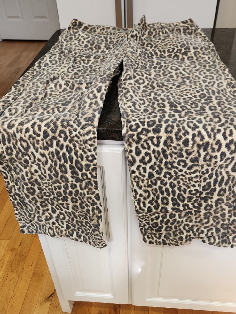 Forever 21 Leopard Print Wide Leg Jeans - Black & Cream - Picture 2 of 5
